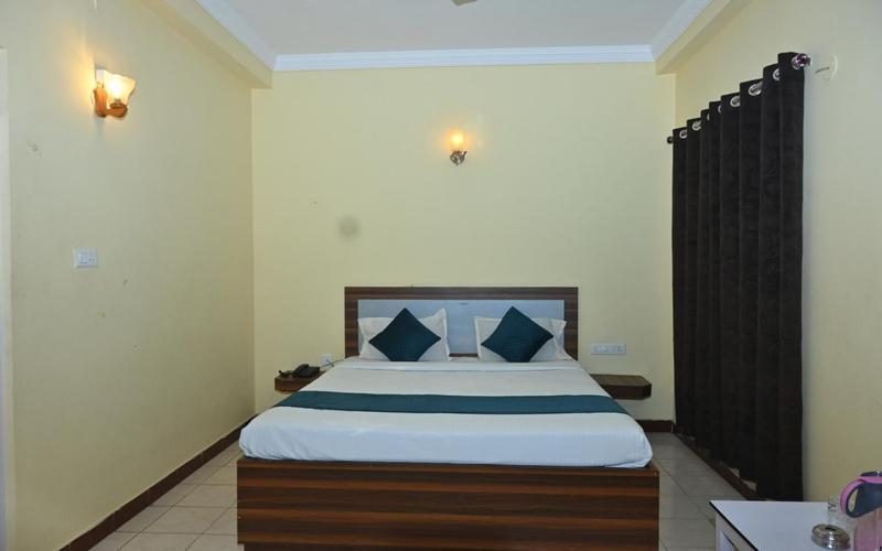 Hotel The Finch Puri Exterior photo