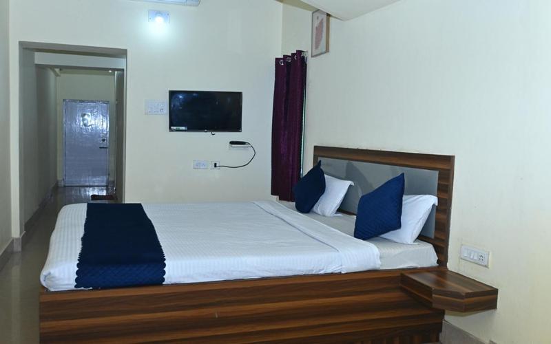 Hotel The Finch Puri Exterior photo
